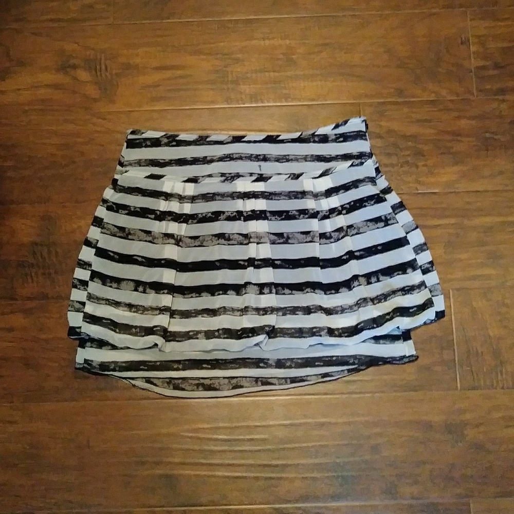 NWOT Gap Stripe Skirt Size 4